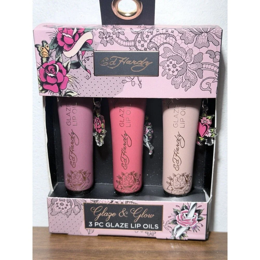 Ed Hardy Glaze & Glow 3 Pc Lip Oils Set with Charms New In Box